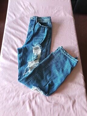 Dad Jeans Almost Famous Destroyed Distressed Jeans Size 5